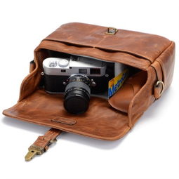 Onathe Bowery 限量定制禮品款 復古真皮單肩攝影包與徠卡相機的完美邂逅